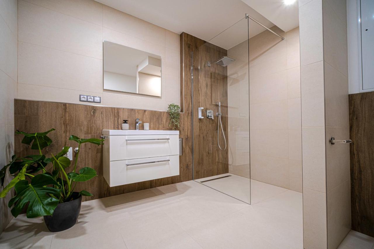 Grunt Apartments Mladá Boleslav Екстериор снимка