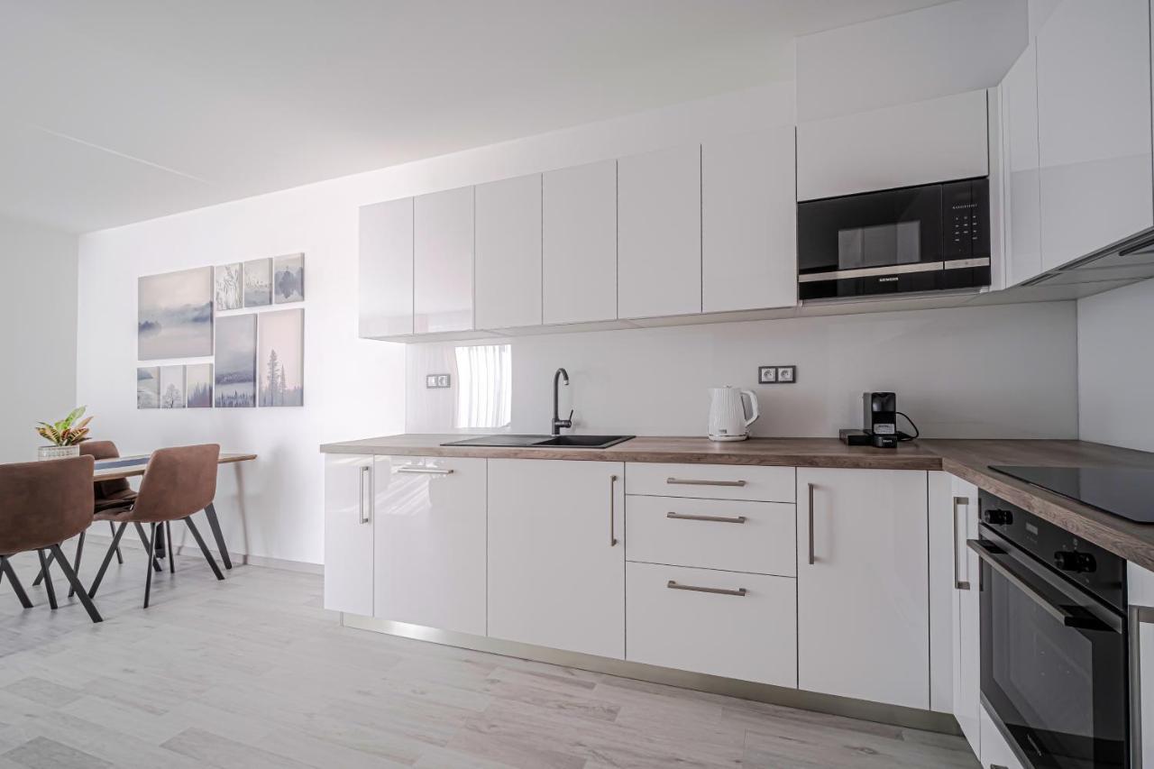 Grunt Apartments Mladá Boleslav Екстериор снимка