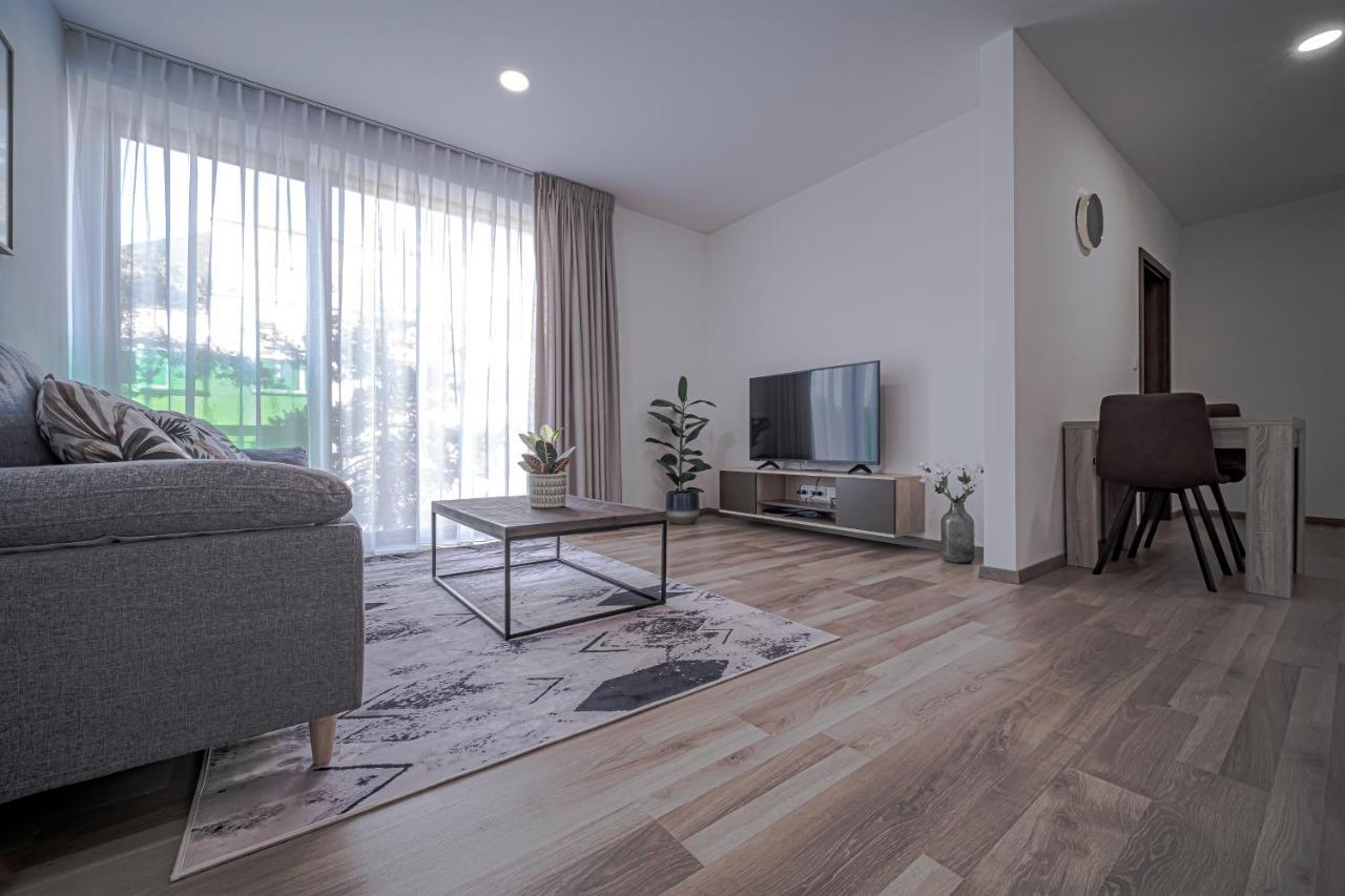 Grunt Apartments Mladá Boleslav Екстериор снимка