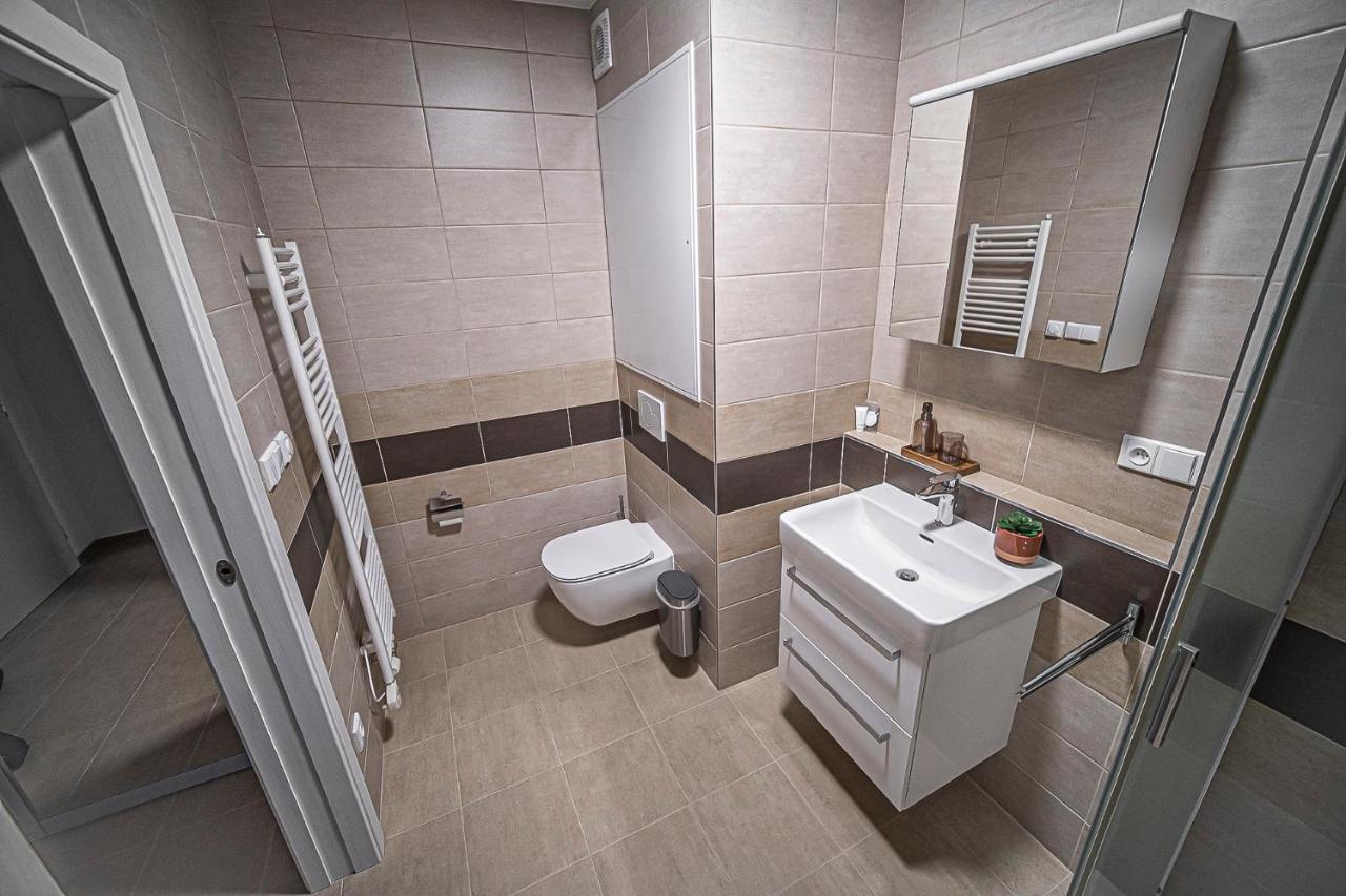 Grunt Apartments Mladá Boleslav Екстериор снимка